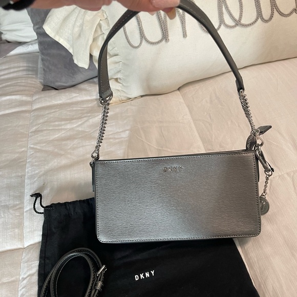 DKNY shoulder and crossbody purse metallic grey - Picture 2 of 5